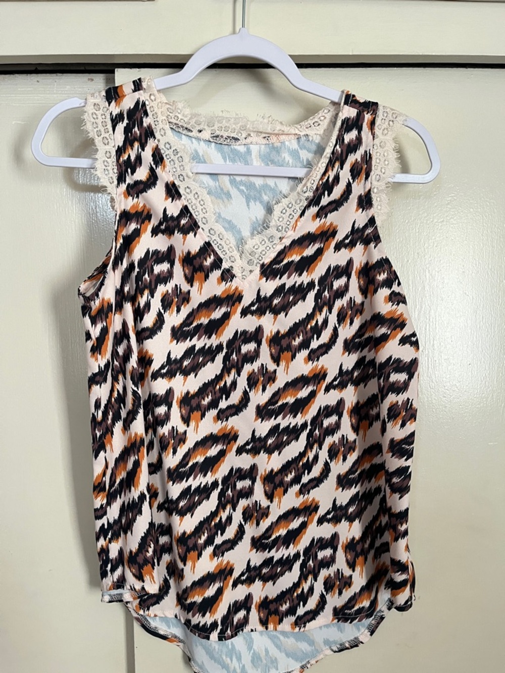 Sleeveless V-Neck Printed Lace-Trim Tank Top - Beige/Black/Brown